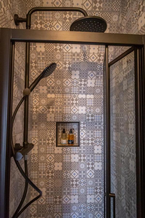 Stone'S Throw Cottage メバギシー エクステリア 写真