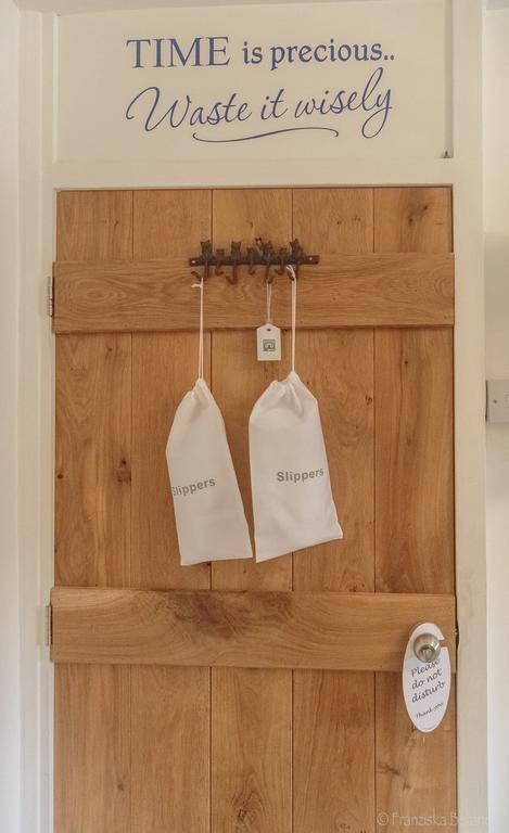 Stone'S Throw Cottage メバギシー エクステリア 写真